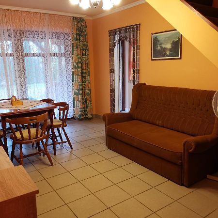 Erika vendégház centrumban Balatonkeresztúr Exterior foto