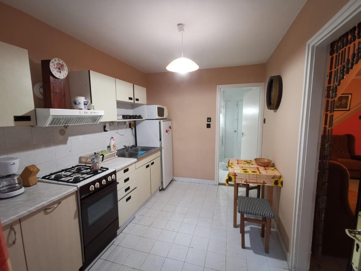 Erika vendégház centrumban Balatonkeresztúr Exterior foto