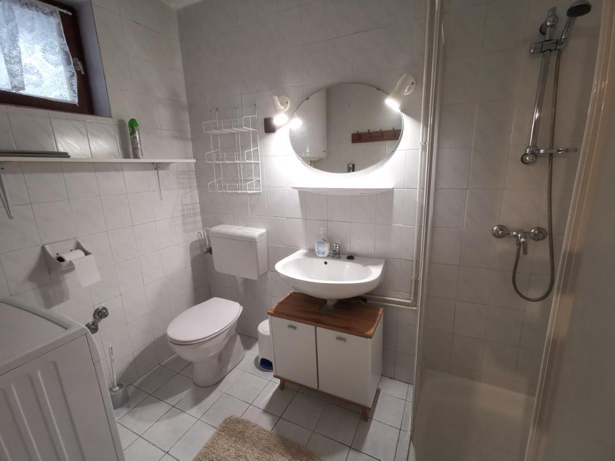 Erika vendégház centrumban Balatonkeresztúr Exterior foto