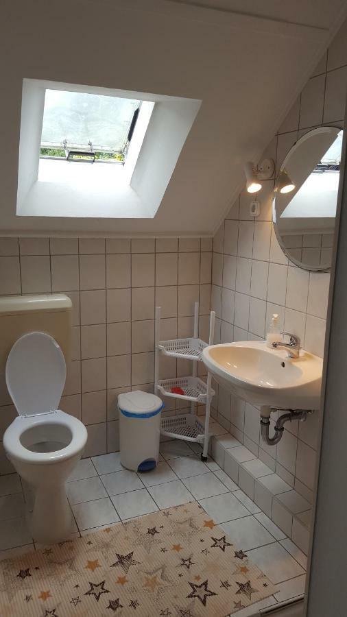 Erika vendégház centrumban Balatonkeresztúr Exterior foto